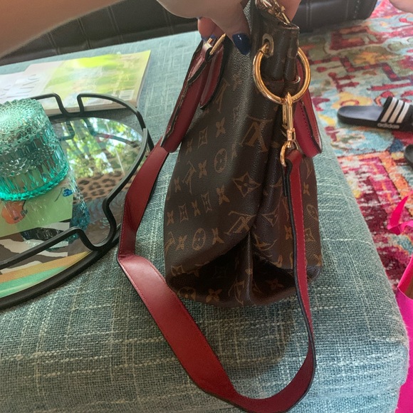 Louis Vuitton Large handbag, long and short red leather straps - Picture 5 of 6